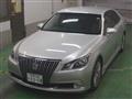 2014 Toyota Crown Majesta