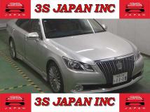 2014 Toyota Crown Majesta