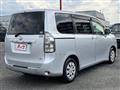 2012 Toyota Voxy