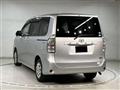 2012 Toyota Voxy