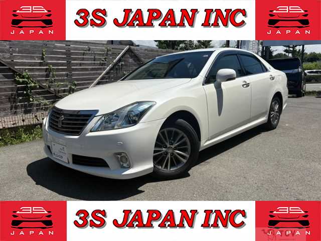 2012 Toyota Crown
