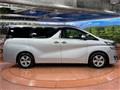 2015 Toyota Vellfire