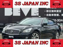 2012 Nissan FUGA HYBRID