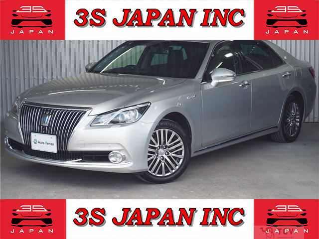 2014 Toyota Crown Majesta