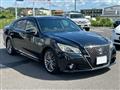 2013 Toyota Crown Hybrid