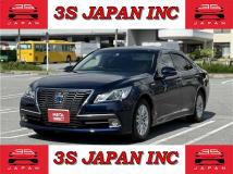 2015 Toyota Crown Hybrid