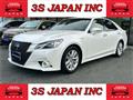 2013 Toyota Crown Hybrid