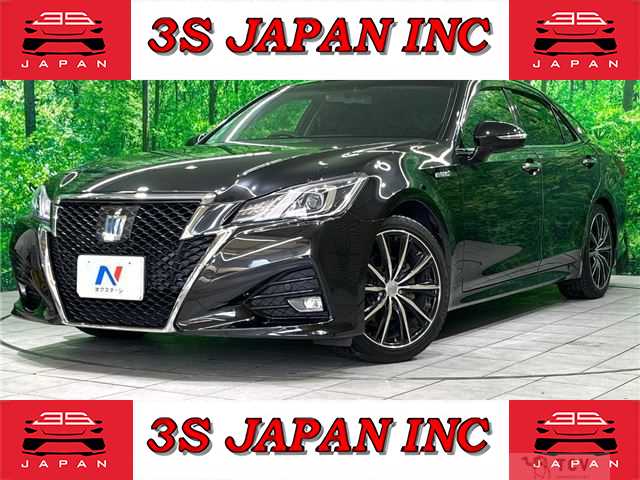 2015 Toyota Crown Hybrid