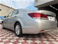 2013 Toyota Crown Hybrid