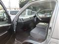2004 Toyota Hiace