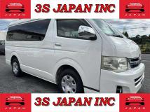 2013 Toyota Hiace