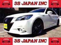 2014 Toyota Crown Hybrid