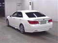 2013 Toyota Crown Hybrid