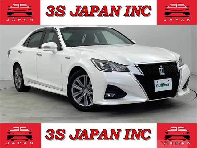 2015 Toyota Crown Hybrid