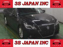 2015 Toyota Crown Hybrid