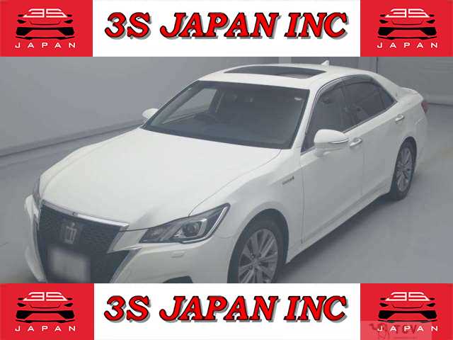 2015 Toyota Crown Hybrid