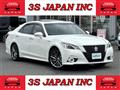 2013 Toyota Crown Hybrid