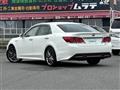 2013 Toyota Crown Hybrid