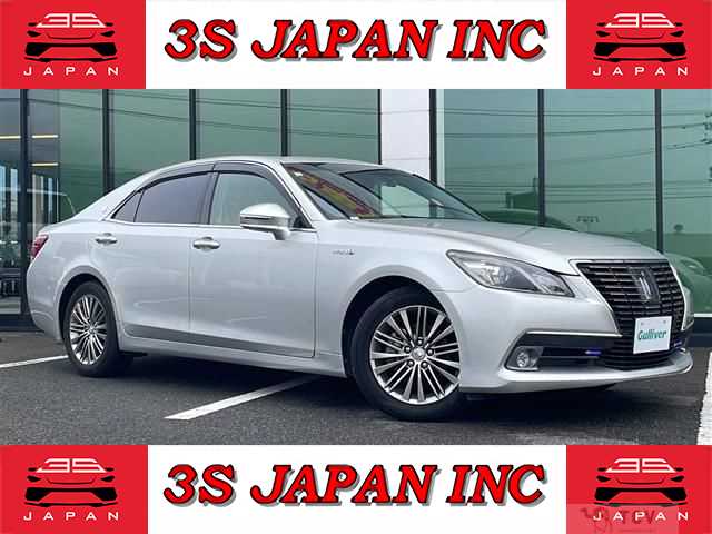 2014 Toyota Crown Hybrid