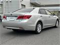 2013 Toyota Crown Hybrid
