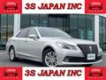 2013 Toyota Crown Hybrid