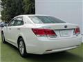 2013 Toyota Crown Hybrid