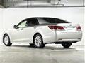 2013 Toyota Crown Hybrid