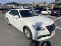 2013 Toyota Crown Hybrid
