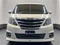 2013 Toyota Alphard Hybrid