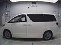 2013 Toyota Alphard