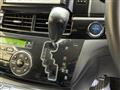 2014 Toyota Estima Hybrid