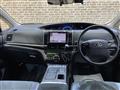 2014 Toyota Estima Hybrid