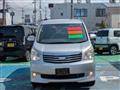 2010 Toyota Noah