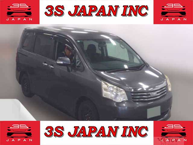 2011 Toyota Noah
