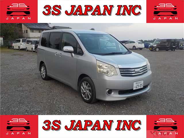 2011 Toyota Noah