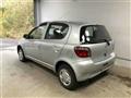 2001 Toyota Vitz