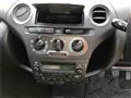 2004 Toyota Vitz