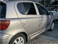 2004 Toyota Vitz
