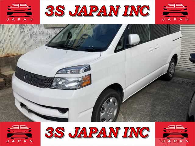 2005 Toyota Voxy