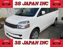 2005 Toyota Voxy