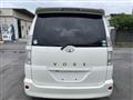 2005 Toyota Voxy