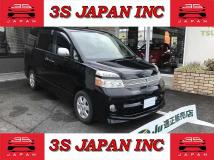 2005 Toyota Voxy