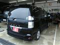2006 Toyota Voxy