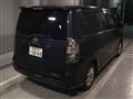 2007 Toyota Voxy