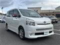 2007 Toyota Voxy