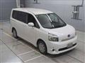 2008 Toyota Voxy