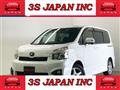 2010 Toyota Voxy