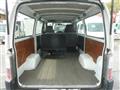 2005 Nissan Caravan