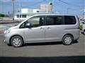 2005 Nissan Serena