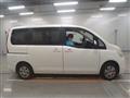 2008 Nissan Serena